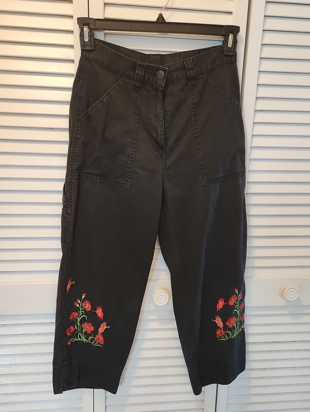 Bill blass Black Jeans with Red & Green Floral Embroidery
